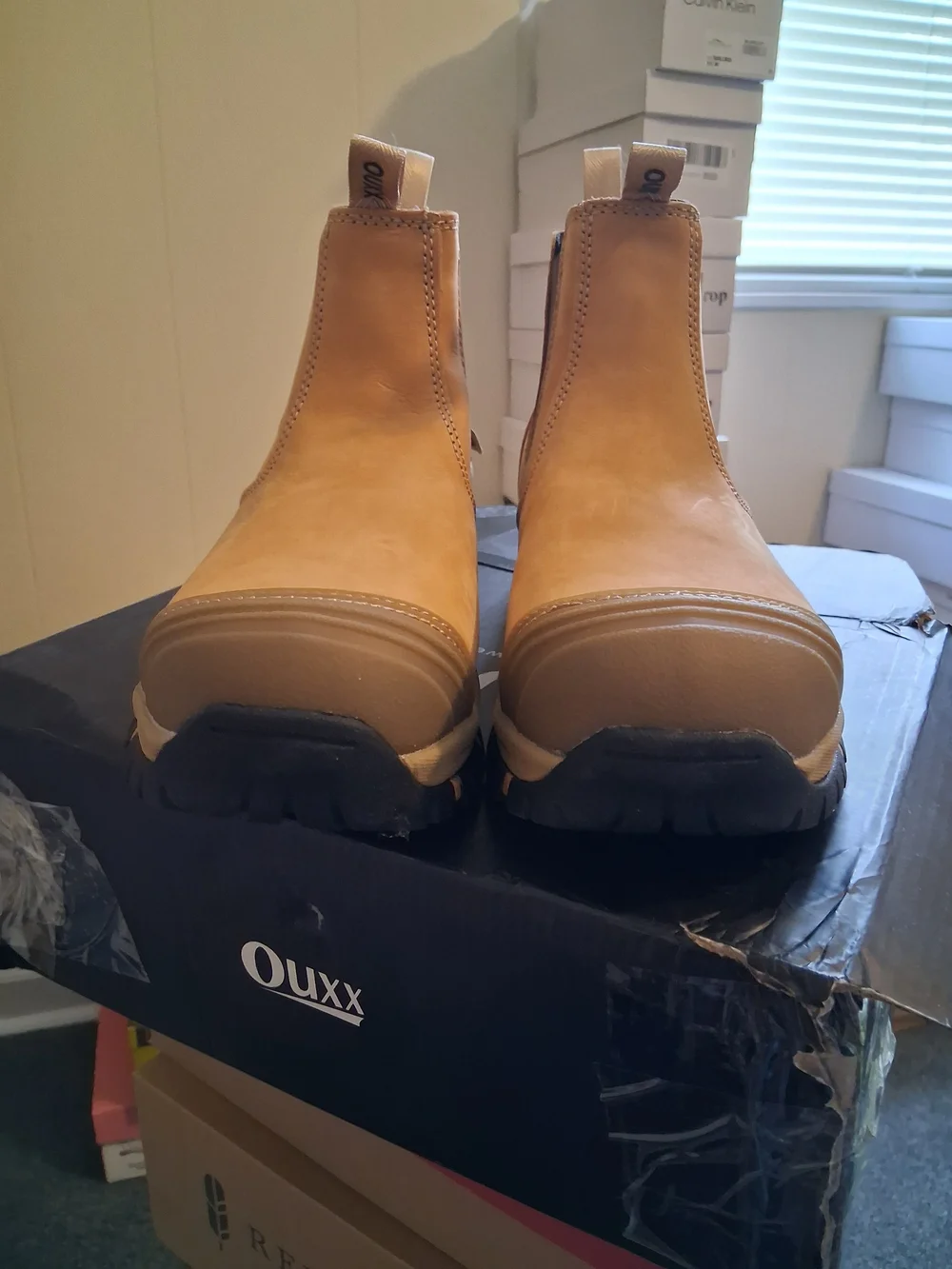 & Other Stories classic chukka